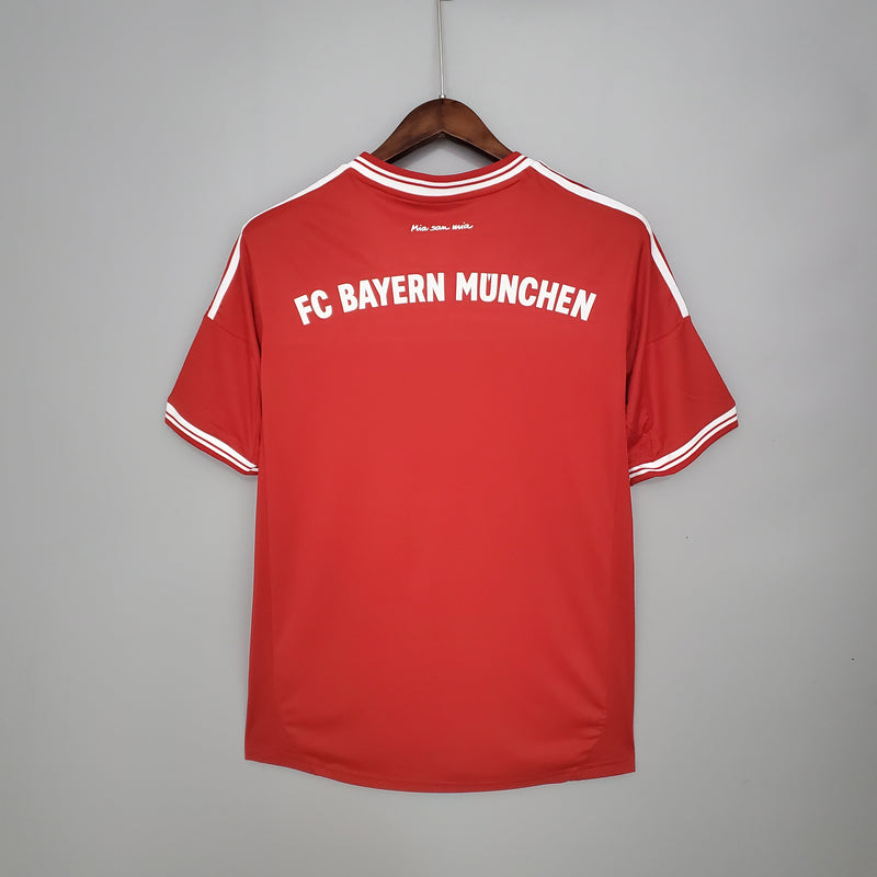 Bayern de Munique 13/14 - Primeiro Uniforme